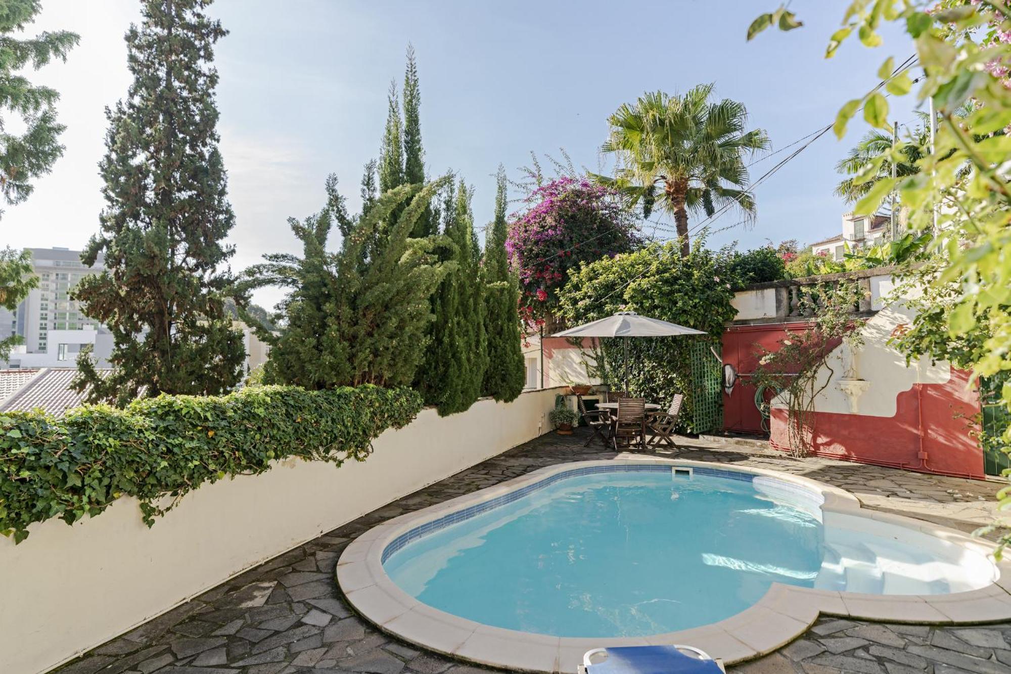 Quinta Florenca - By Wehost Funchal (Madeira)